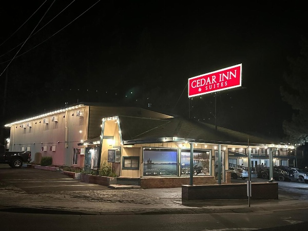 Cedar Inn & Suites image 1
